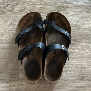 Gently worn Mayari Birkenstocks